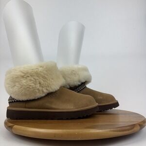 Womens‎ Ugg Classic Short Crescent Chestnut Shearling Lined Boots Size 9 M GUC